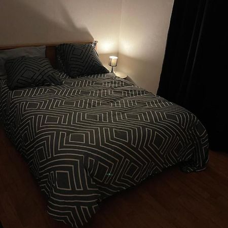 Maison Meublee Avec Parking Moulins  Zewnętrze zdjęcie
